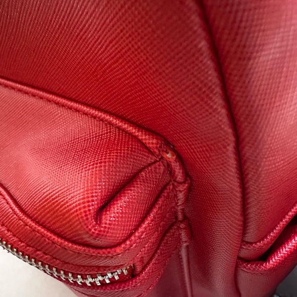 Loungefly Minnie Mouse Red Sequined Bow Backpack - Picture 5 of 10